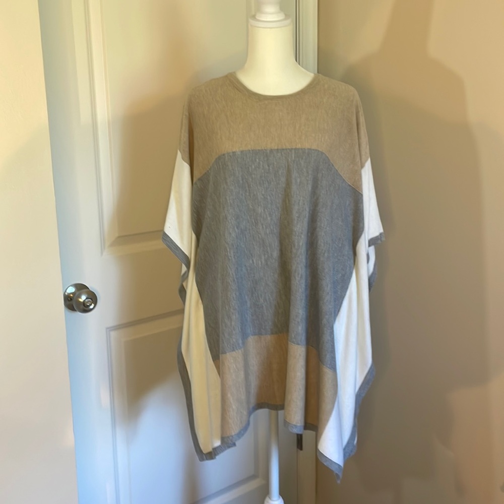 Calvin Klein poncho